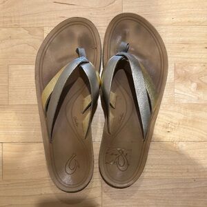 Women's Two-Tone Flip Flops